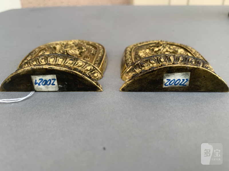 TWO FINE AND RARE GILT-BRONZE AMULETS - 图7
